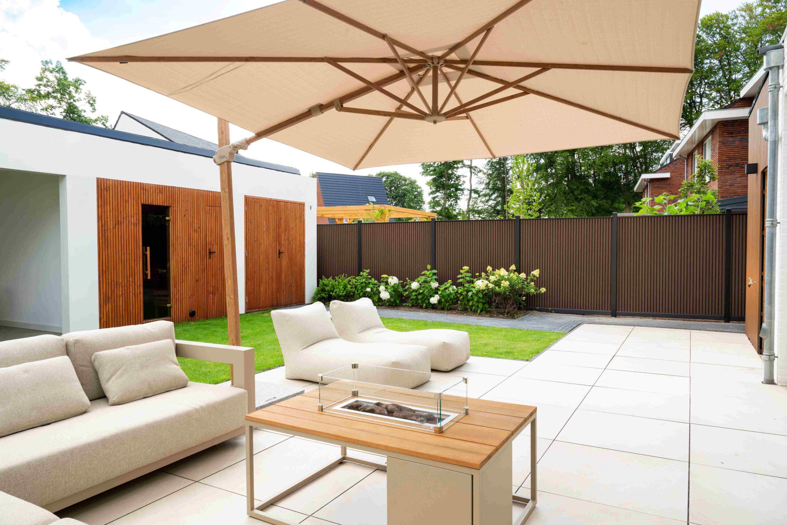 Composiet schutting Rhombus Walnoot Verticaal - Afbeelding 3